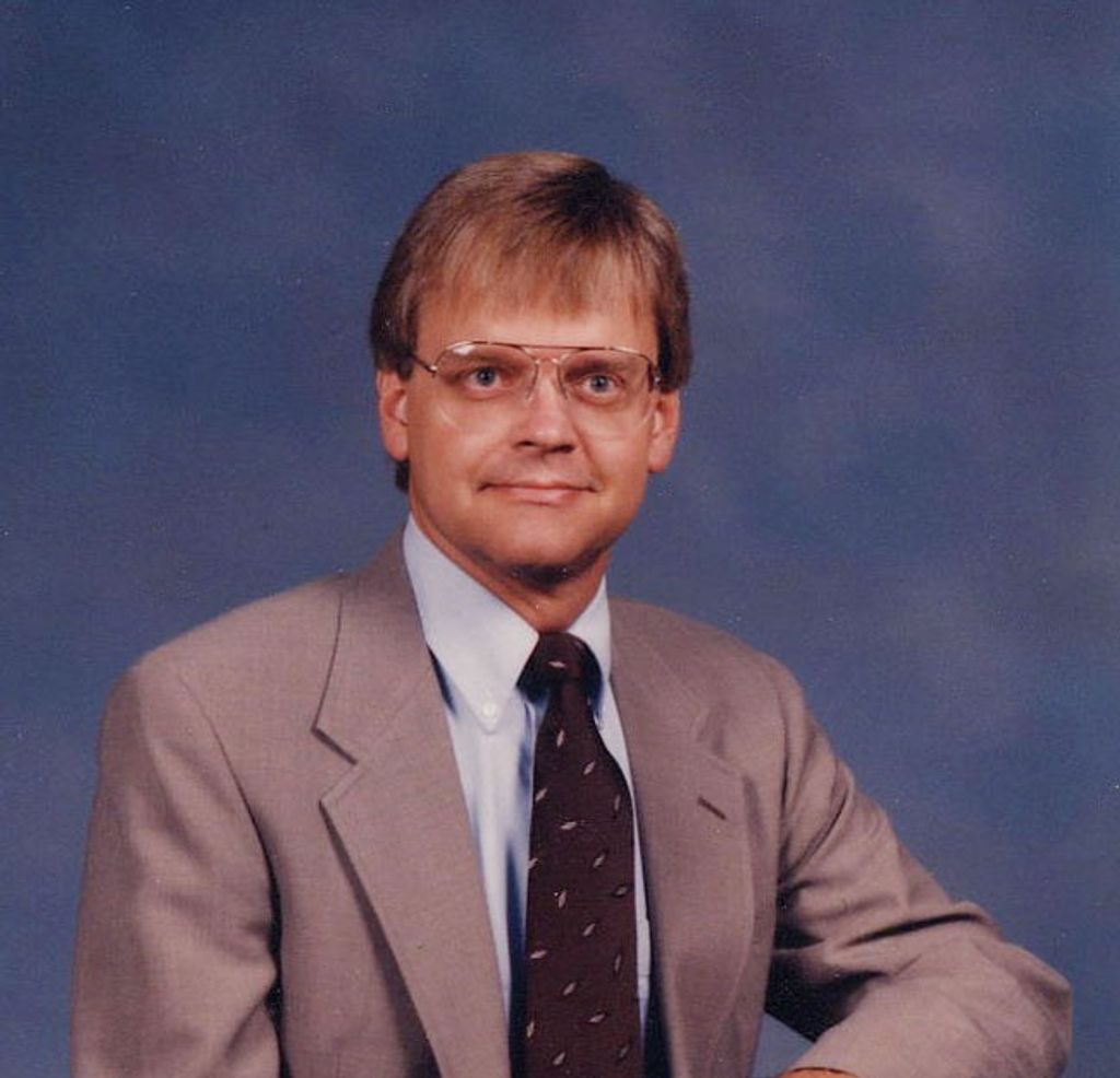 Larry E. Weedlun Profile Photo