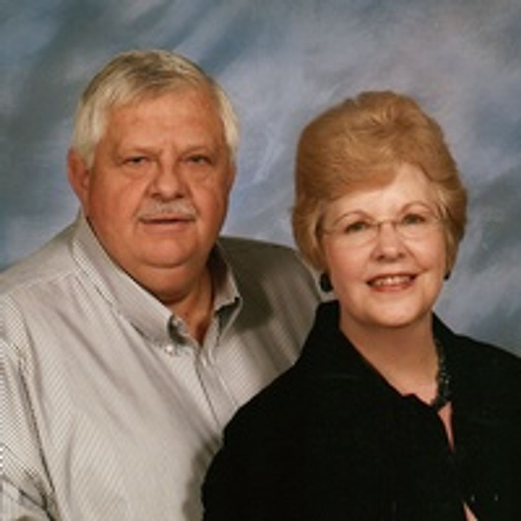 John Ronald And Joan Elder Woodford,  Sr.
