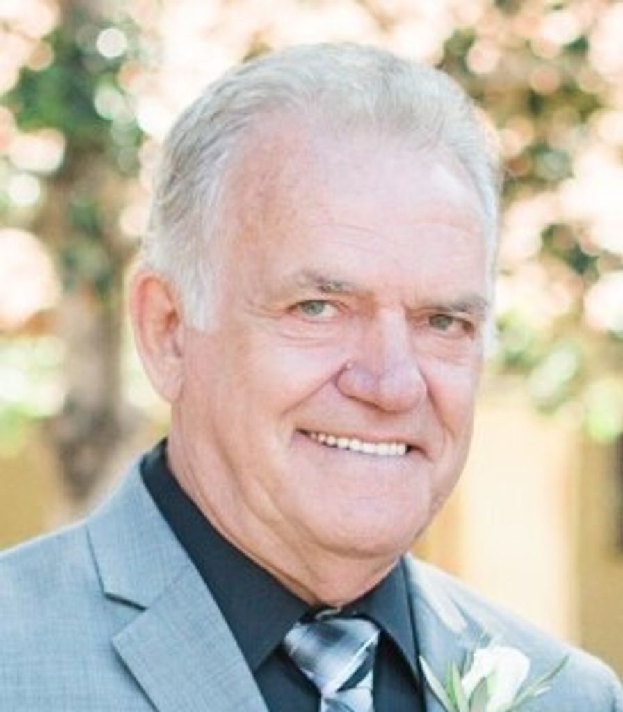 Mervyn Davies Profile Photo