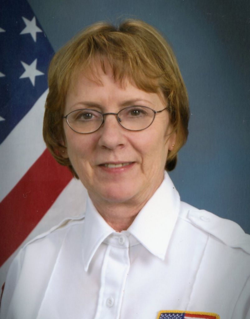Gwendolyn "Gwen" Veeder