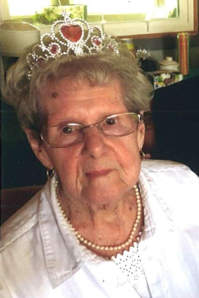 Elizabeth Mary Montrella Profile Photo