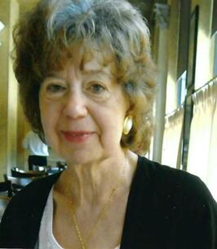 Carol Wunderlich Profile Photo