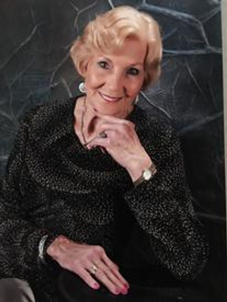 Lois "Louise" McKee