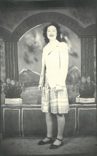 Veda Lea (Byrd)  Helm photo gallery thumbnail 2 of 33