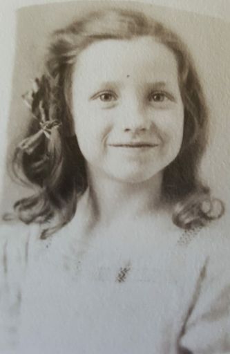 Carolynn Sue (Atwell)  Leeds photo gallery thumbnail 123 of 179