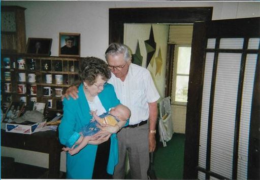 Earl B. Erdman photo gallery thumbnail 78 of 98