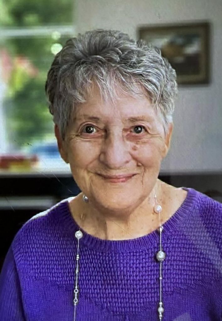 Veronica Sarah Hillyard Profile Photo