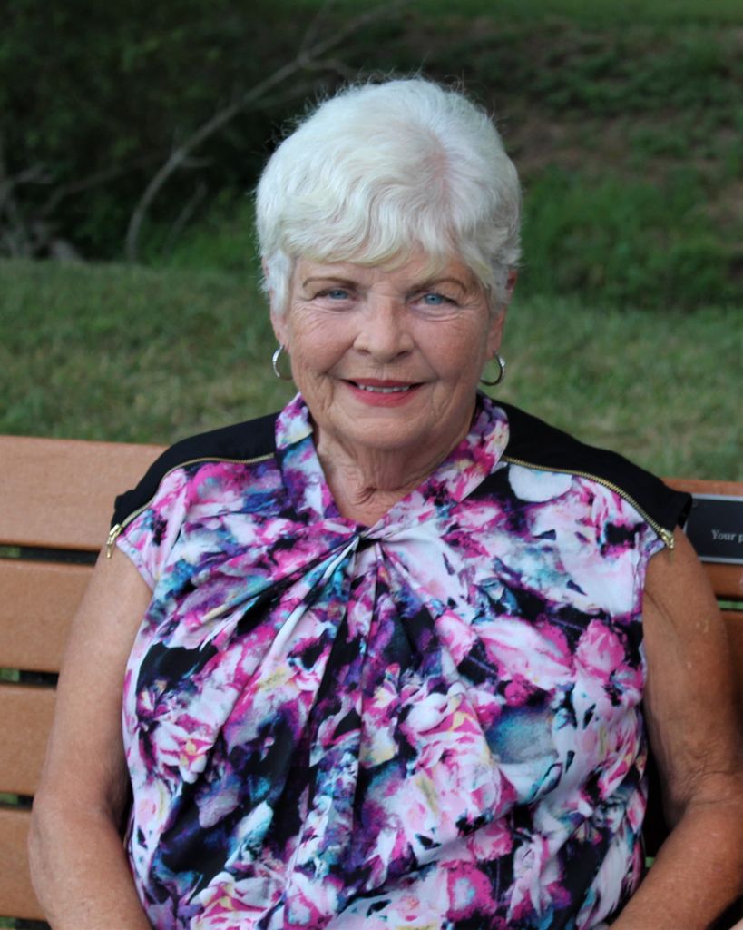 Elizabeth R. Kerns-Daniels