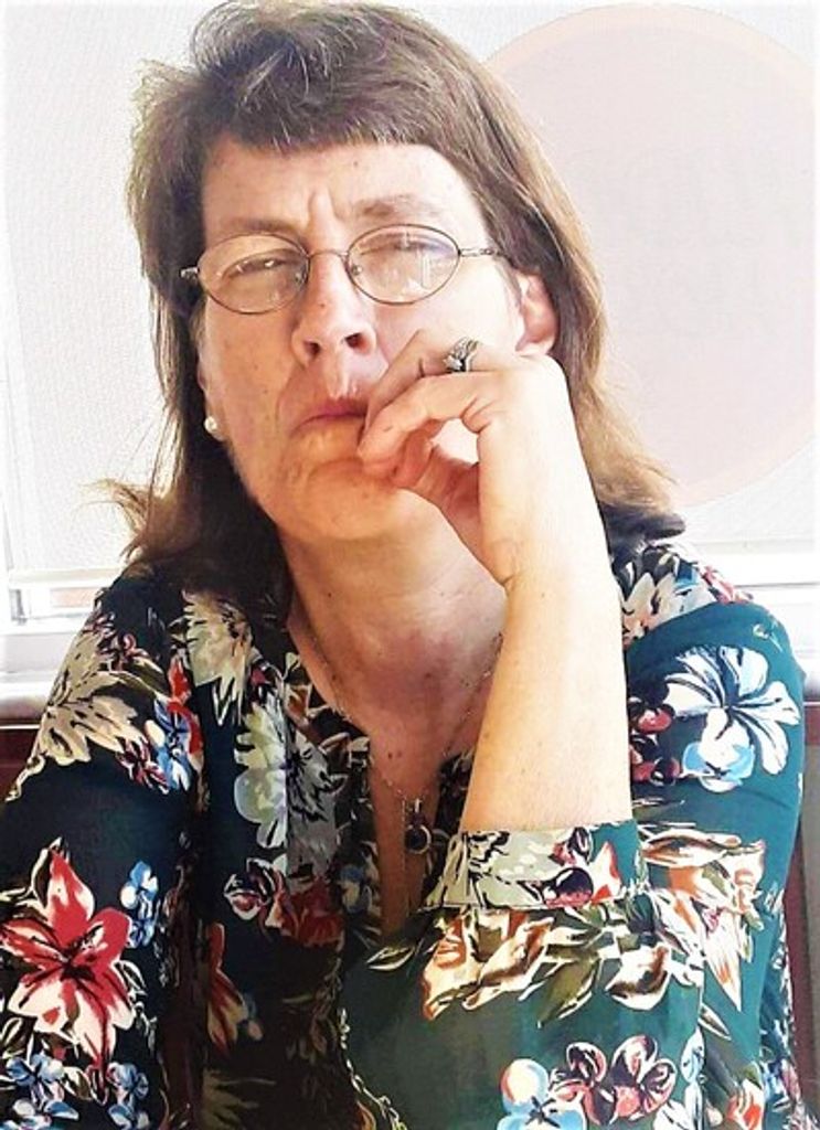 Elizabeth Butts Profile Photo