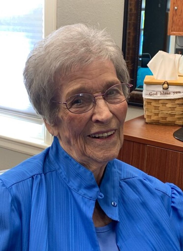 Mavis Huizenga Profile Photo