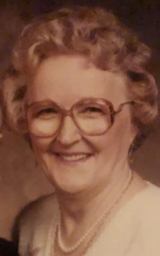 Irene Holub Profile Photo