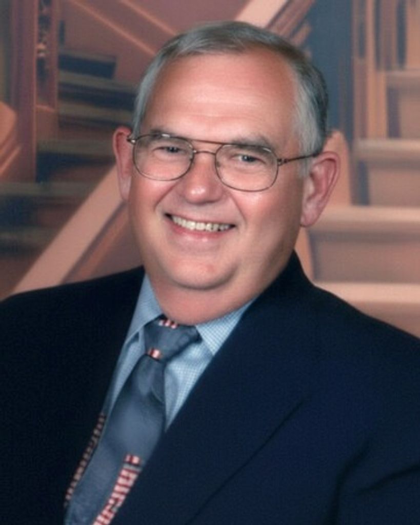 Paul "Lloyd" Miller, Jr. Profile Photo