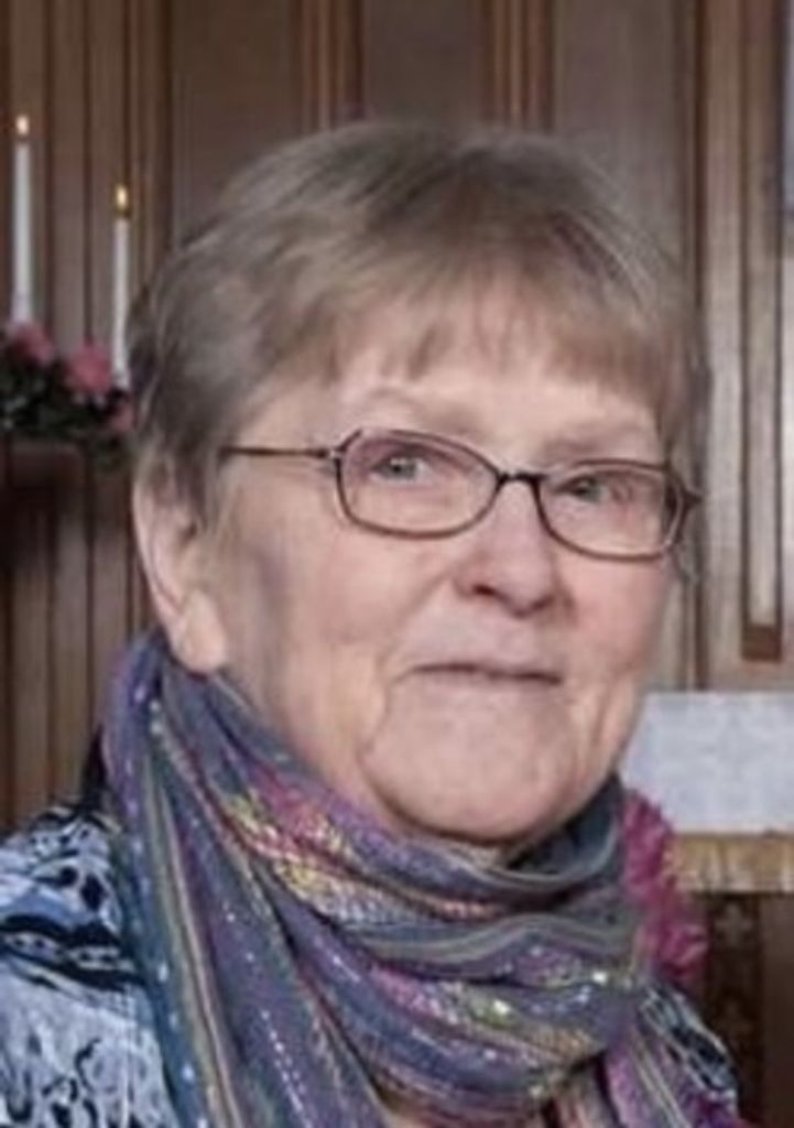Gwen Kunze Profile Photo