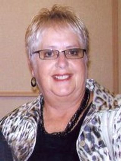 Bernadine  "Erna" (Sturris)  Groves Profile Photo
