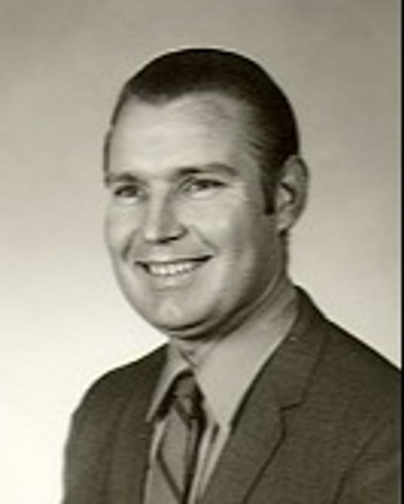 Robert "Bob" Williams