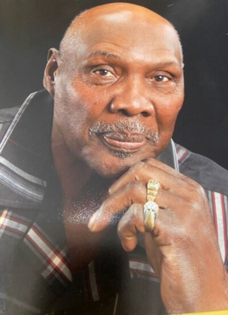 Willie Wren, Jr. Profile Photo