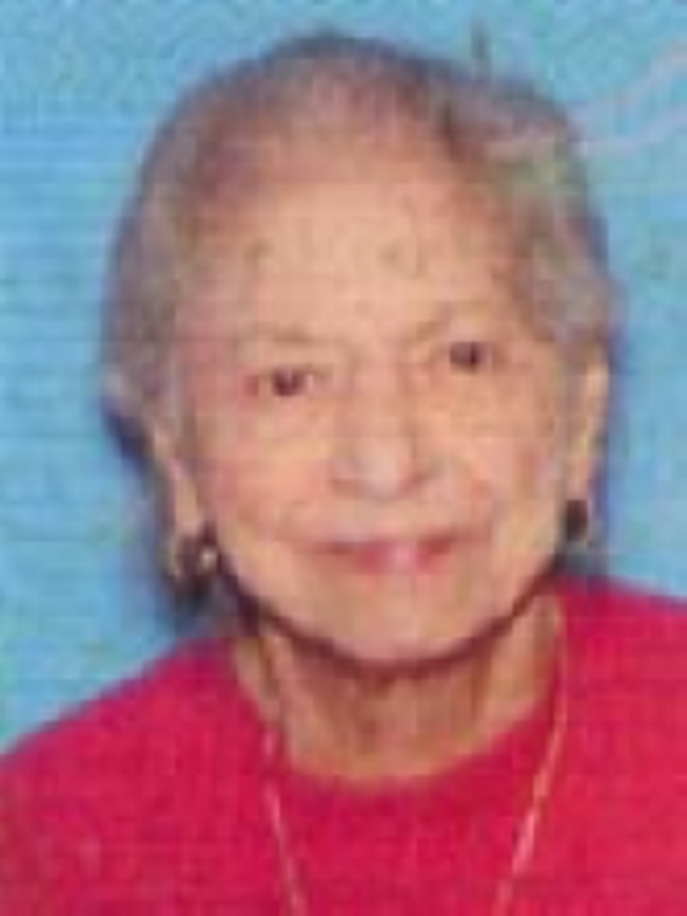 Nivia  E. Perez