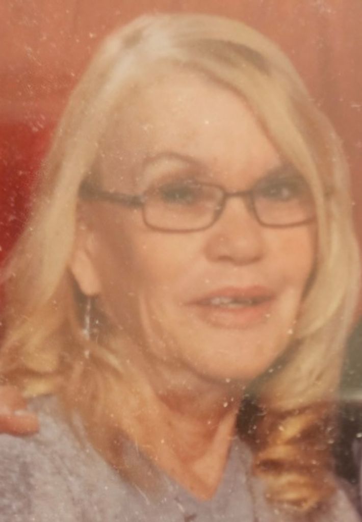Lindsay M Graves Profile Photo