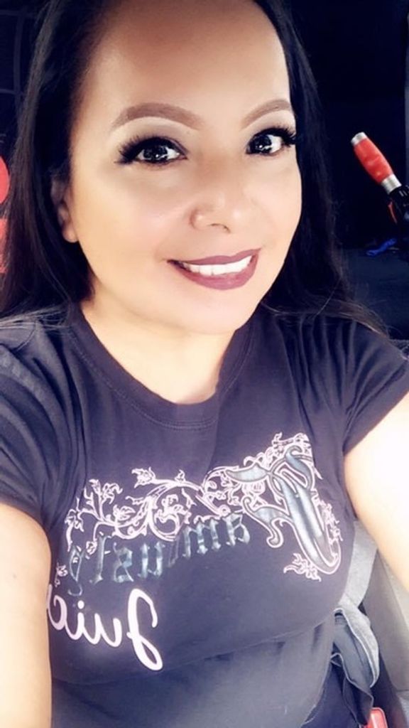 Nora De Leon Profile Photo