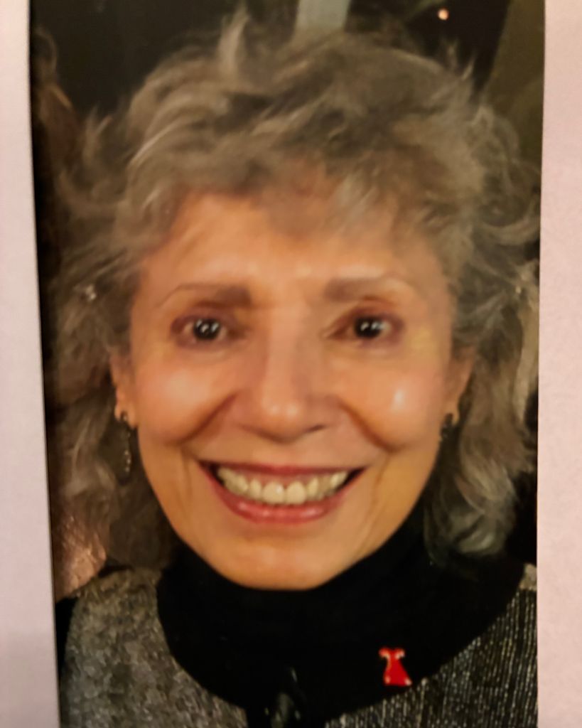 Gloria Torres-Jones Profile Photo