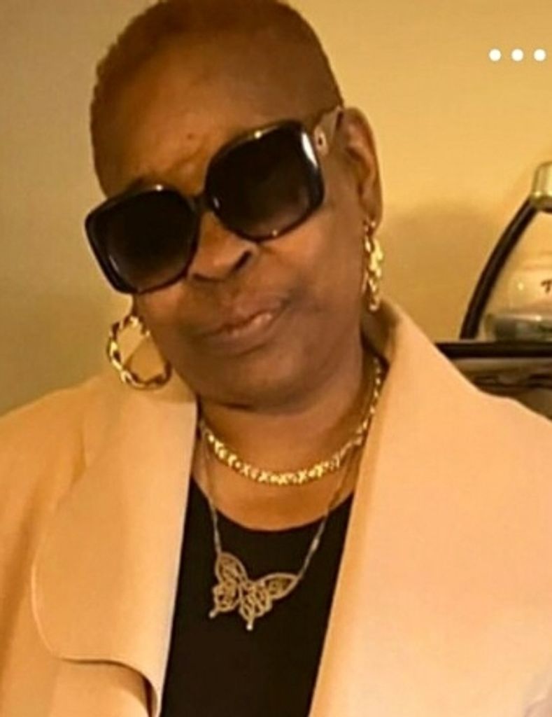 Elena Lynn Johnson Profile Photo