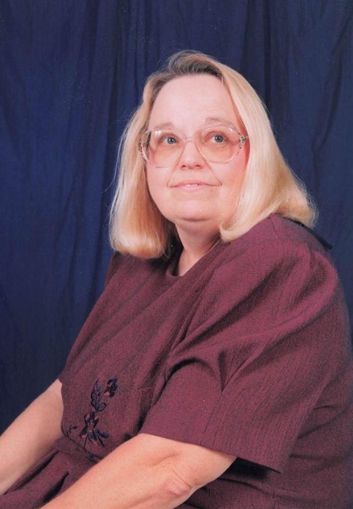 Linda (Curry)  Haire