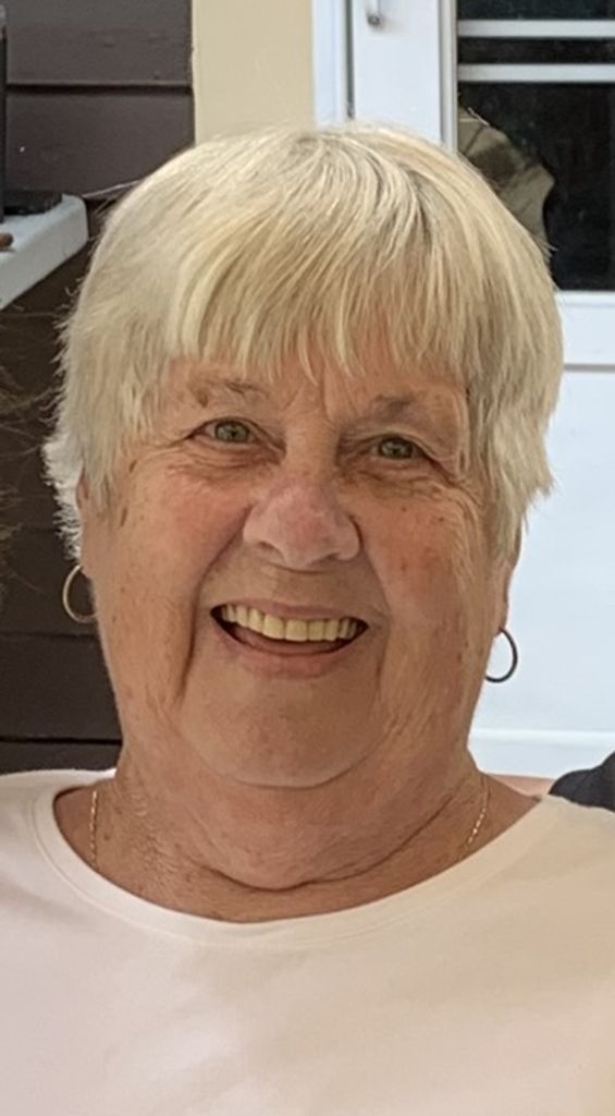 Gloria J. Burgos Profile Photo