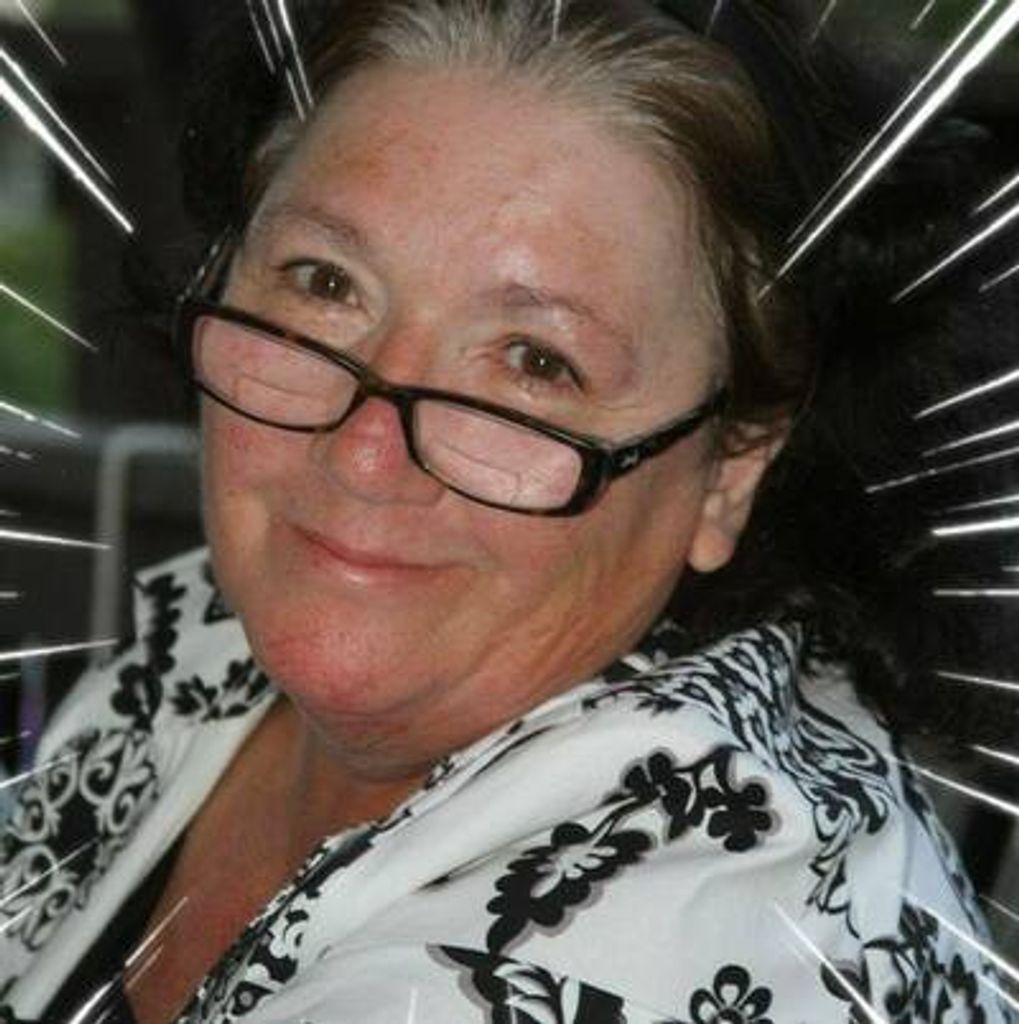 Elaine (Maciejka) Tracchia Profile Photo