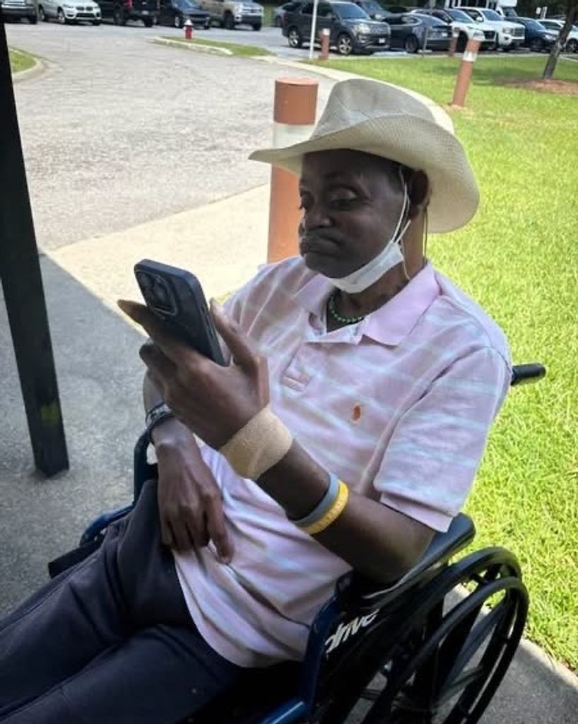 Robert Lee Johnson Profile Photo
