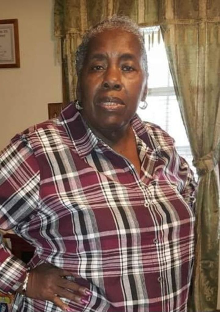 Elizabeth R Carroll Profile Photo