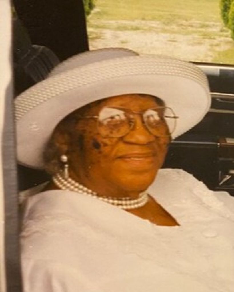 EVELYN RUTH WALKER