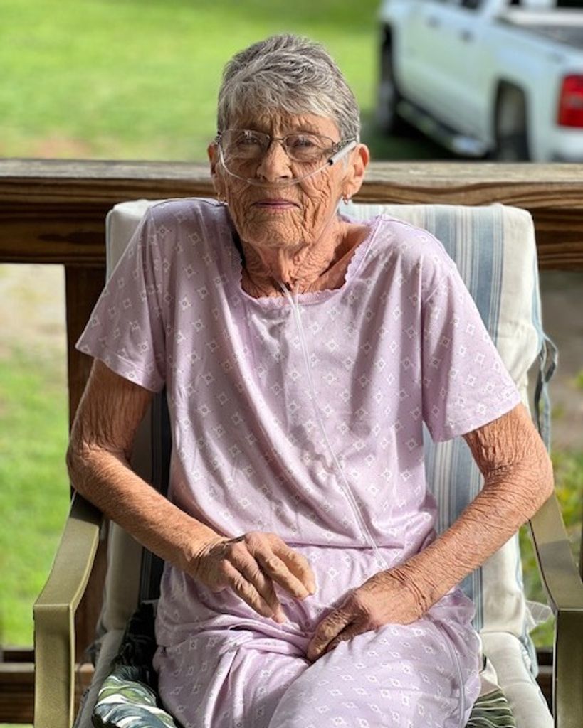 Linda Lou McMahan Phillips Profile Photo