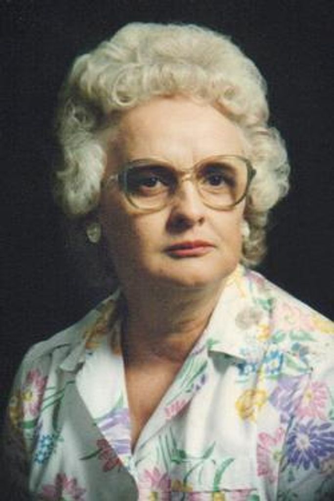 Alma M. Hoelscher