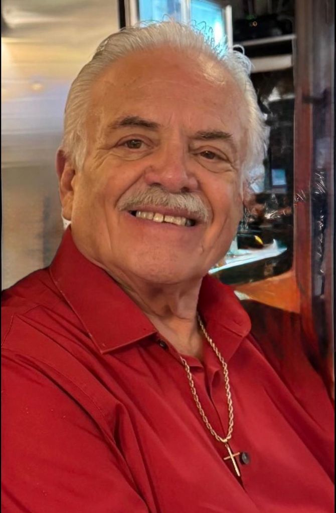 Manuel Guillen Profile Photo