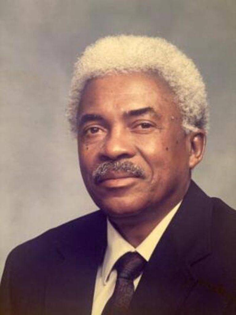Shelton Buckley Profile Photo