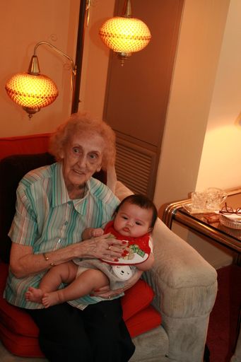 Isabella D'Arcy photo gallery thumbnail 7 of 13