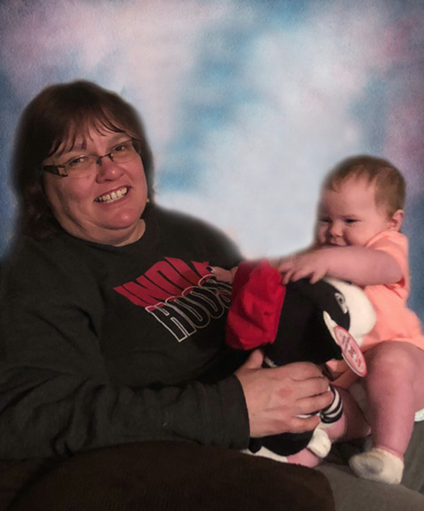 Jada Erin (Thompson)  Taylor