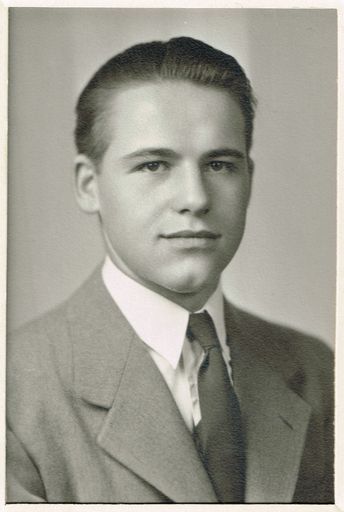 Stephen W. Clark photo gallery thumbnail 4 of 127