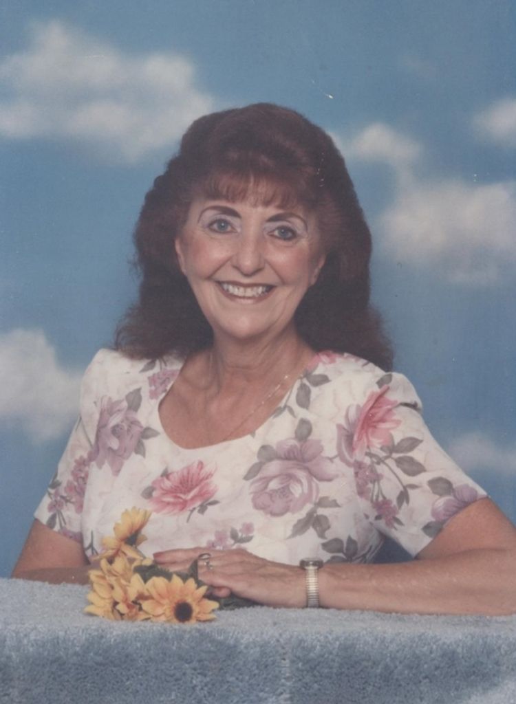 Carolyn Davis (Moore)  Barnes