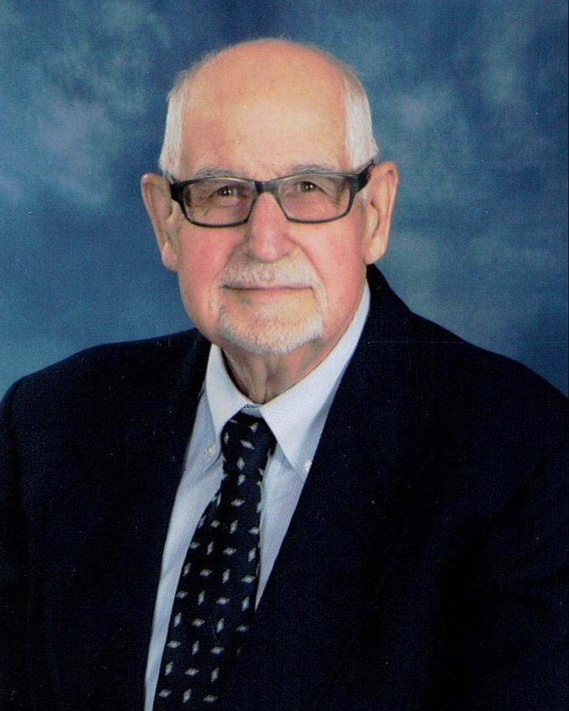 Dale Everett Whitaker