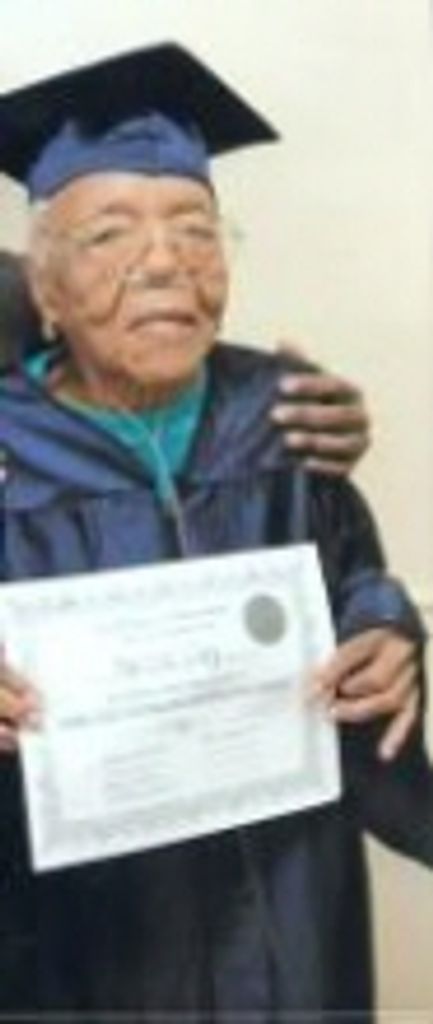 Nellie Clay Profile Photo