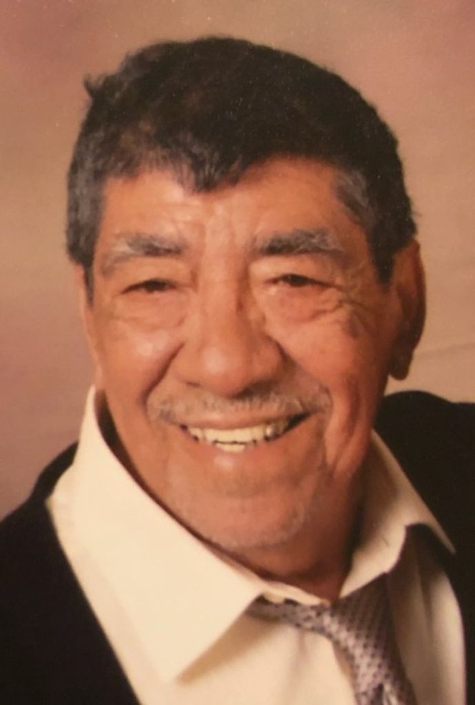 Engelberto Oliveroz Profile Photo