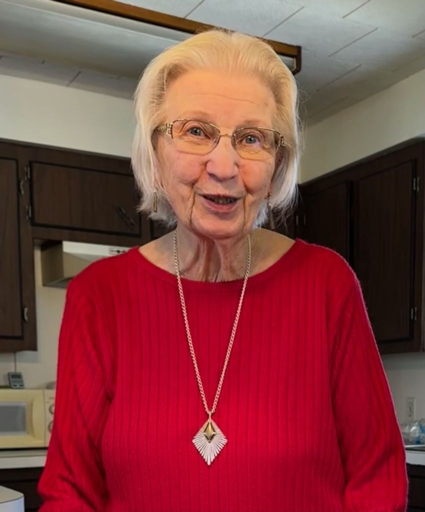 Sandra L (Luedtke)  Phillips