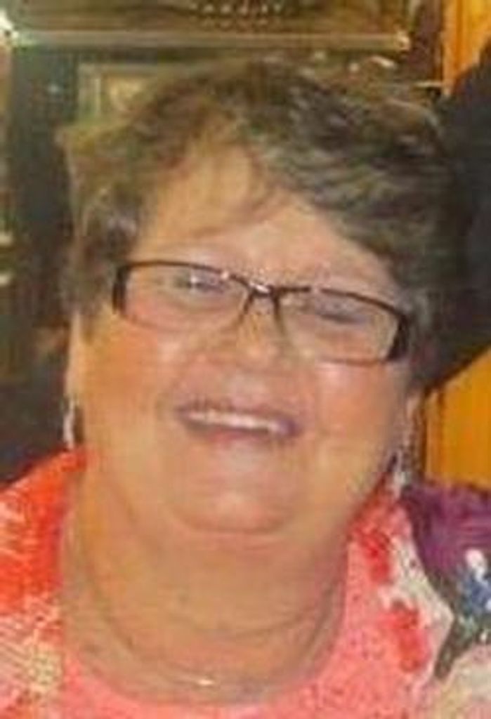 Sandra "Sandy" Sue Landeira