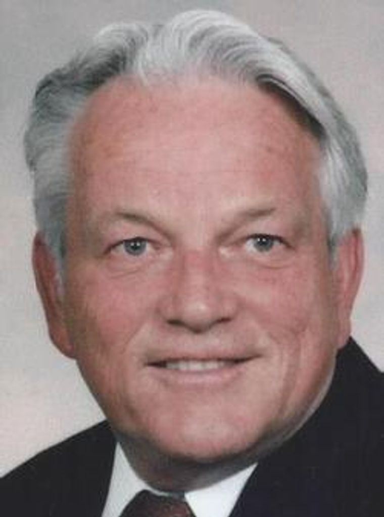 James "Jim" Earl Minnick