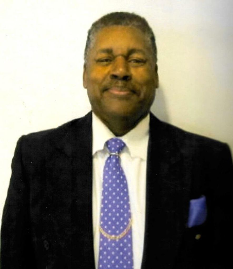 Mcarthur Tennin Profile Photo