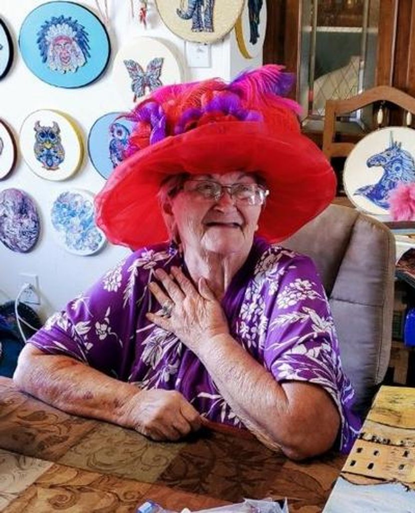 Linda Marie Cloutier Profile Photo