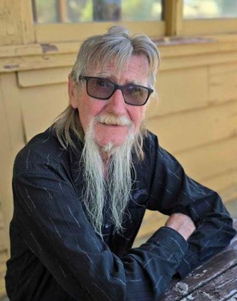 Michael Bradshaw Black Profile Photo
