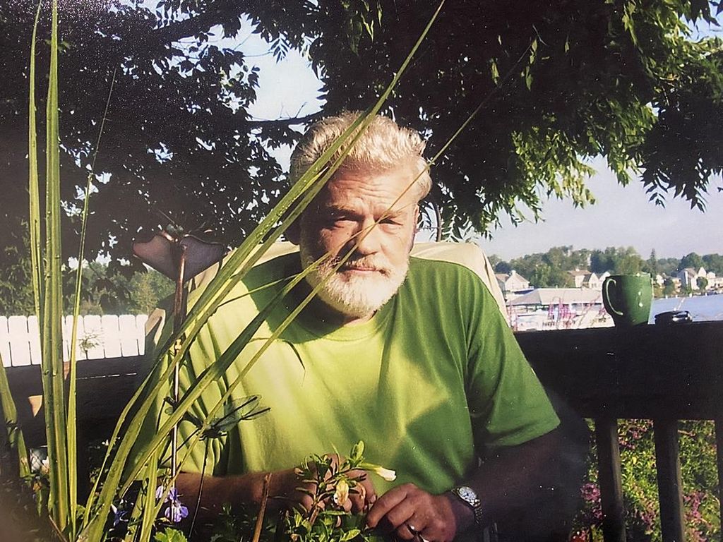 Robert Lee Russell Profile Photo