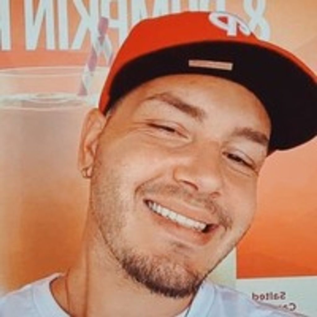 Christopher James Petela, Jr. Profile Photo